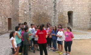 Alumnos del colegio “Nuestra Señora de Araceli” de Lucena conocen el patrimonio construido de su ciudad. Fuente: www.colegioaraceli.com