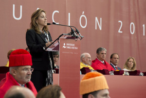 Nieves Segovia Bonet, en la graduación de la Universidad Camilo Jose Cela 2014